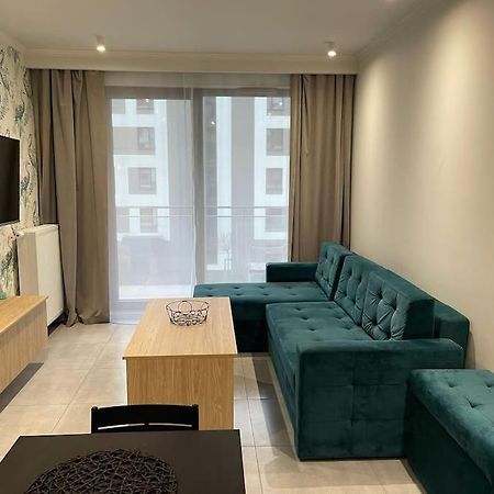 Forum Wola Fine Apartment Варшава Екстериор снимка
