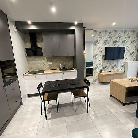 Forum Wola Fine Apartment Варшава Екстериор снимка